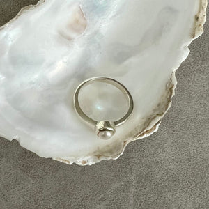 Ava – Ring mit runder Perle Silber