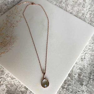 Riva - wavy edge rose gold pendant green amethyst gemstone