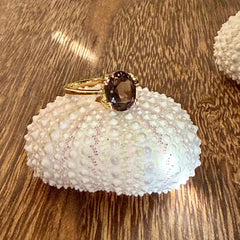 Nila - gold ring with oval smoky quartz gemstone