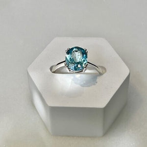 Nila - silver ring with oval blue topaz gemstone
