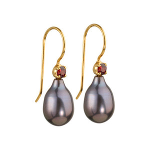Uma - Black pearl drops with garnet gemstone gold
