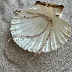 Sia - Kette Erdbeerenquarz 41 cm