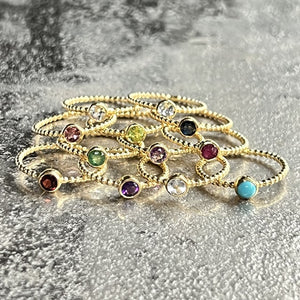 Luna - birthstone ring gold tanzanite December