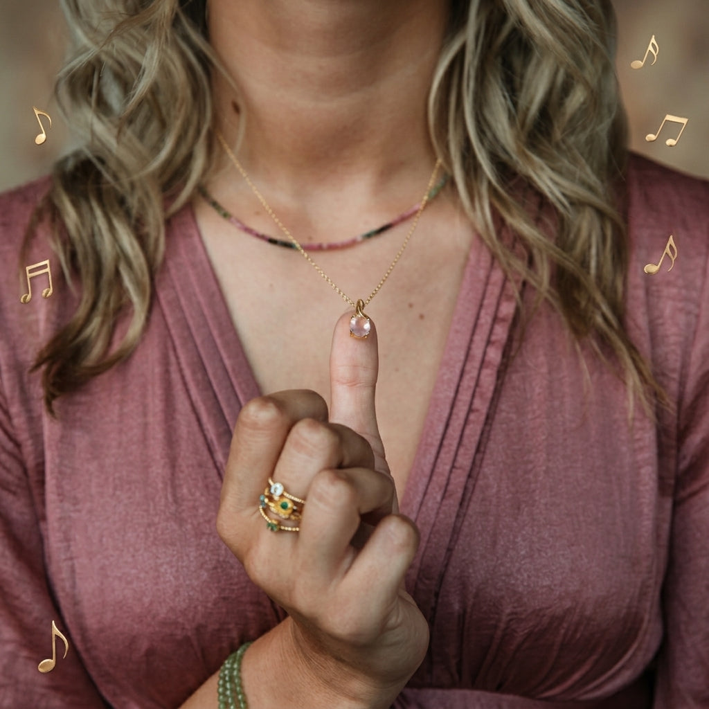 ketting met rozenkwarts hanger en microbead roze toermalijn edelsteentjes