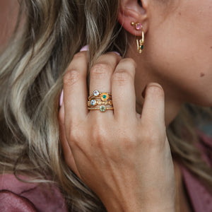 Iris - Blumenband Ring Gold mit blauem Topas Edelstein