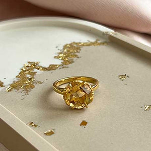Flore - gold flower cup ring citrine