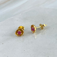 Dahlia - mini flower stud earring gold with ruby gemstone