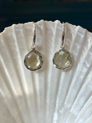 Riva - Wavy Edge Silver Earrings with Green Amethyst