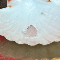 Riva - wavy edge ring silver rose quartz
