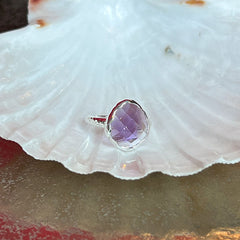 Riva - wavy edge ring silver light amethyst