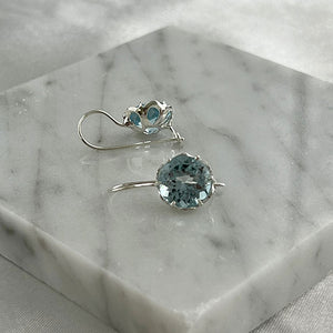 Flore - Flowercup Ohrringe Silber blauer Topas