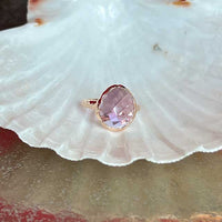 Riva - wavy edge ring gold light amethyst