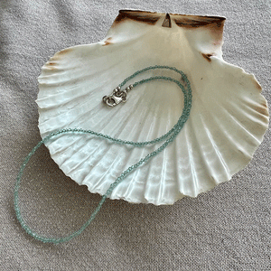 Sia - Kette aus hellem Apatit 46 cm