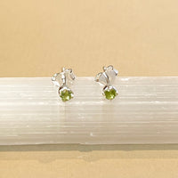 Sumi - Ohrstecker Silber Peridot August