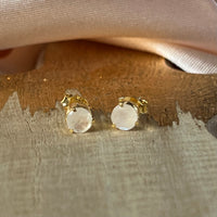 Yaya - Ohrstecker Gold mit Mondstein