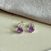 Yaya - Ohrstecker Silber heller Amethyst Juni