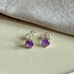 Yaya - stud earrings silver light amethyst June
